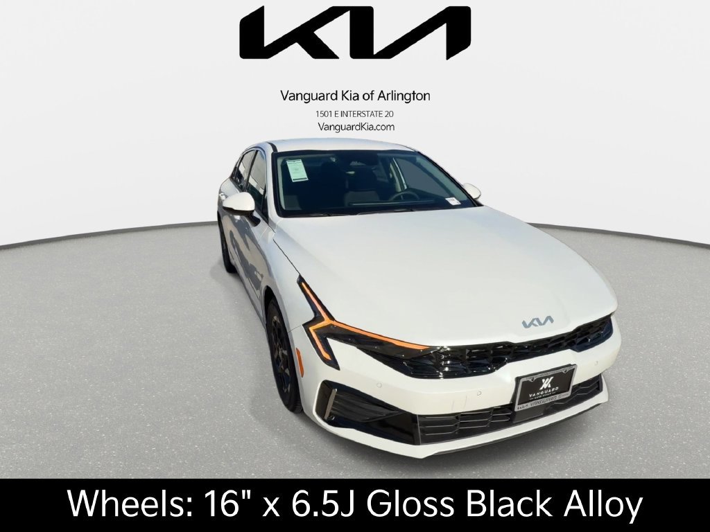 New 2026 Kia K5 LXS FWD image 3