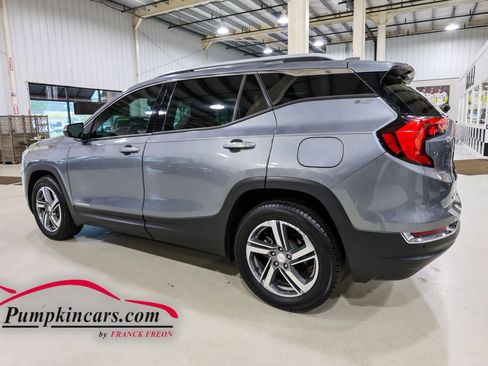 Used 2020 GMC Terrain SLT w/ Preferred Package FWD image 4