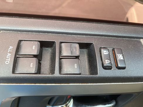 Used 2019 Toyota 4Runner SR5 Premium RWD image 6