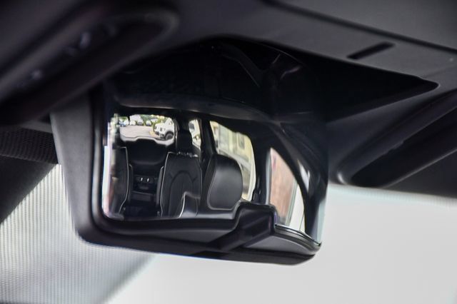 Used 2025 Chrysler Pacifica Limited FWD image 44