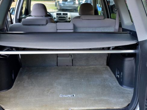 Used 2007 Toyota RAV4 4WD image 9