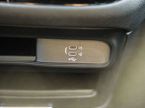 New 2026 Chrysler Pacifica Select FWD image 30