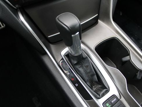 Used 2022 Honda Accord Sport image 19