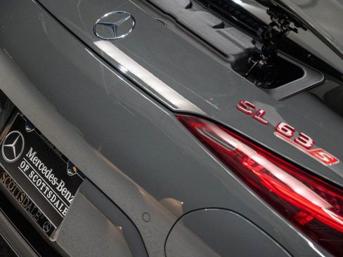 New 2026 Mercedes-Benz SL 63 AMG S e Performance 4MATIC image 10