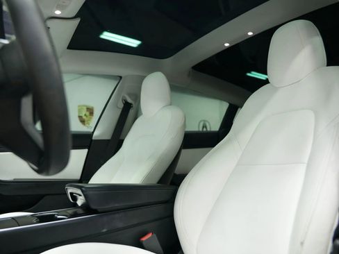 Used 2020 Tesla Model 3 Standard Range image 22