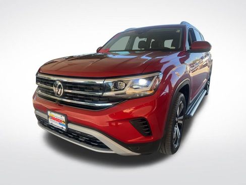 Used 2021 Volkswagen Atlas SEL Premium image 2