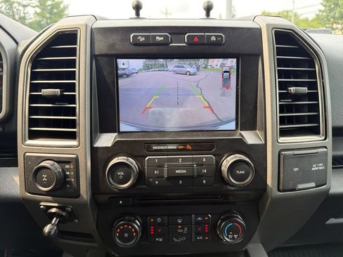 Used 2017 Ford F150 Raptor w/ Equipment Group 801A Mid AWD/4WD image 24
