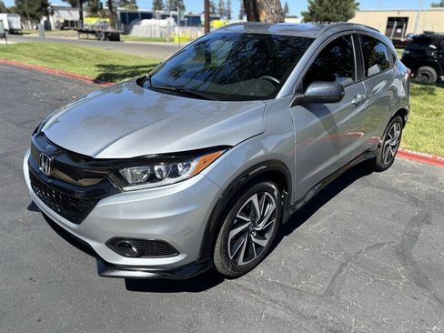 Used 2021 Honda HR-V Sport image 7