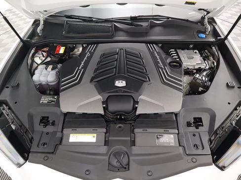 Used 2022 Lamborghini Urus image 30