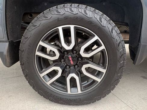 Used 2020 GMC Sierra 1500 AT4 w/ AT4 Premium Package AWD/4WD image 6