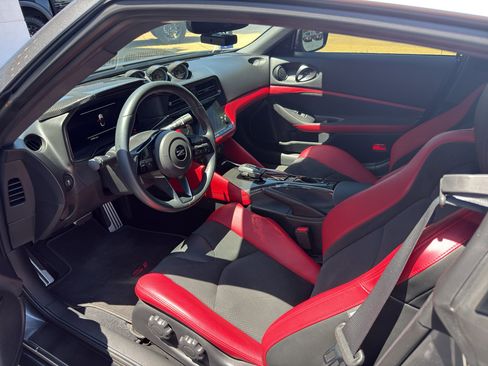 Used 2024 Nissan Z Performance w/ Floor Mat Package RWD image 6