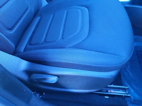 Used 2022 Jeep Renegade Latitude w/ Convenience Group image 20