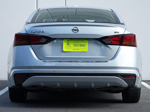 Used 2021 Nissan Altima 2.5 SV FWD image 10