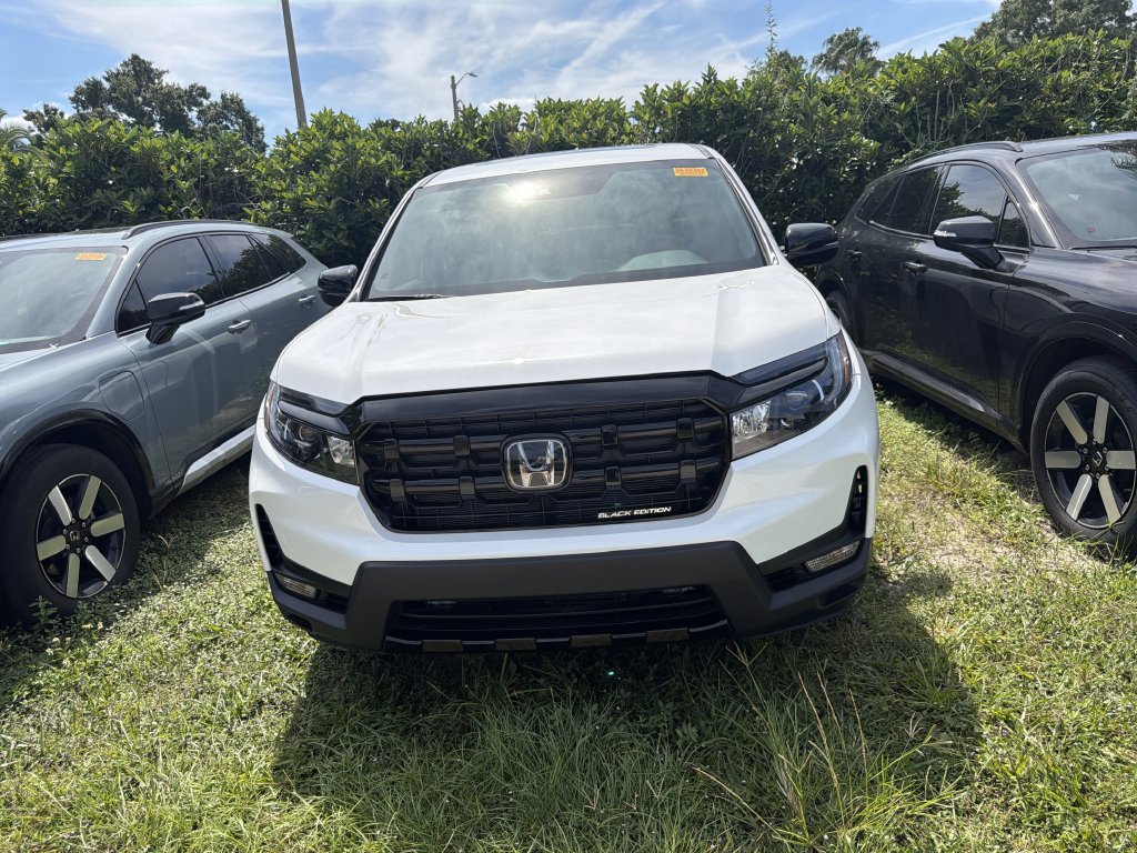 Used 2026 Honda Ridgeline Black Edition image 3