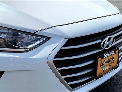 Used 2018 Hyundai Elantra SE FWD image 29