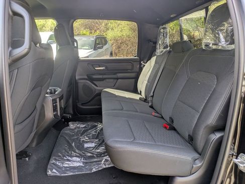 New 2026 RAM 1500 Express AWD/4WD image 21