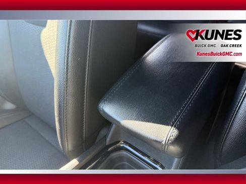 Used 2025 Jeep Compass Trailhawk AWD/4WD image 29