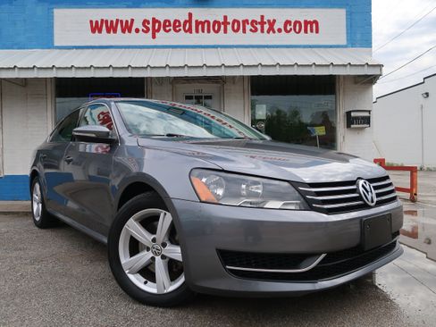 Used 2012 Volkswagen Passat 2.5 SE image 2