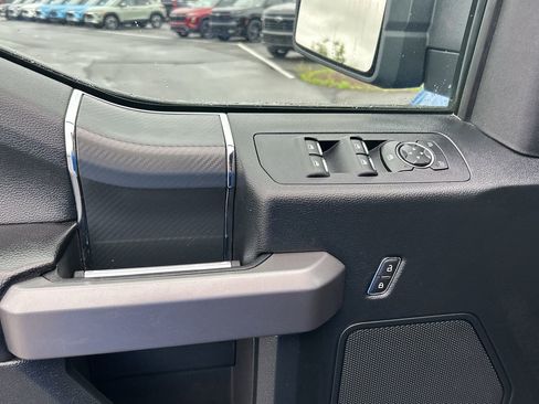 Used 2020 Ford F150 XLT w/ Equipment Group 302A Luxury AWD/4WD image 19