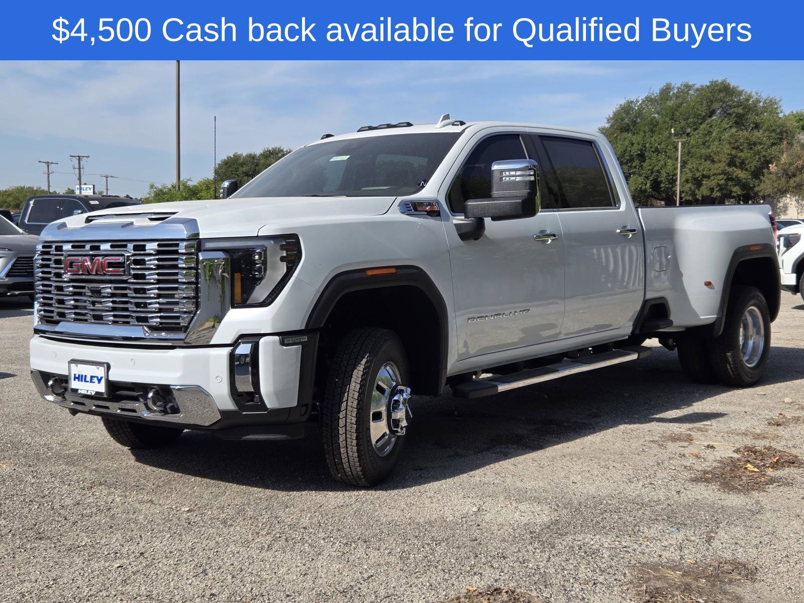 New 2026 GMC Sierra 3500 Denali w/ Technology Package AWD/4WD image 2