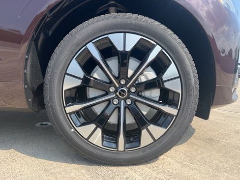 New 2026 Volvo XC60 B5 Plus w/ Climate Package image 10