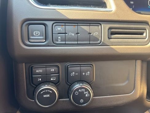 Used 2022 Chevrolet Tahoe LT AWD/4WD image 8