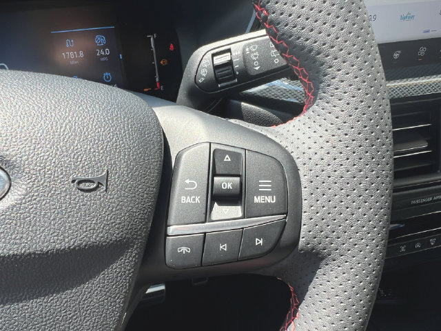 Used 2023 Ford Escape ST-Line w/ Tech Pack #1 AWD/4WD image 26