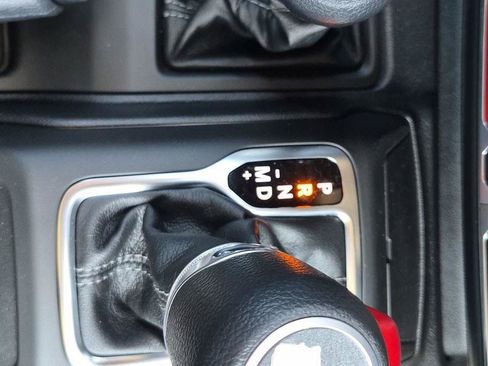 Used 2026 Jeep Wrangler Rubicon AWD/4WD image 27