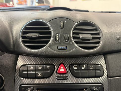 Used 2004 Mercedes-Benz CLK 320 Coupe image 23