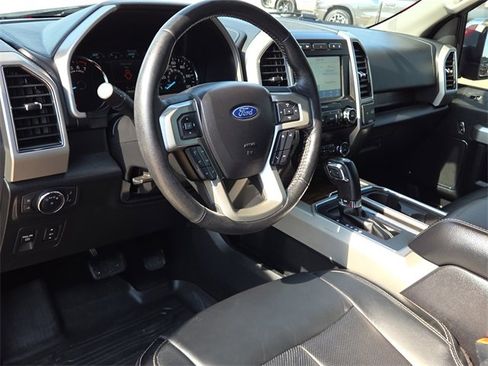 Used 2020 Ford F150 Lariat image 16
