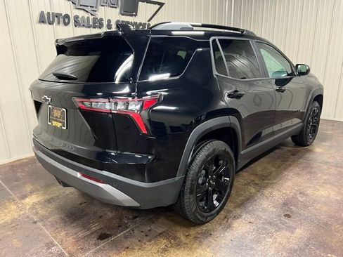 Used 2025 Chevrolet Equinox LT w/ Midnight Edition image 8