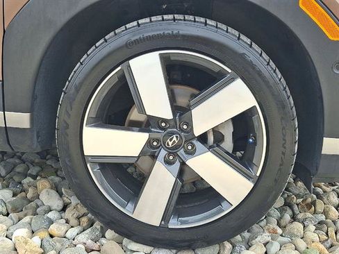 Certified 2024 Hyundai Santa Fe Limited AWD/4WD image 18