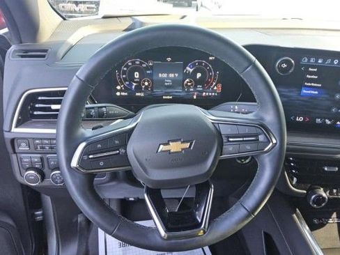 Used 2025 Chevrolet Tahoe Premier AWD/4WD image 5