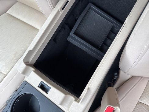 Used 2015 Subaru Legacy 2.5i Premium image 33