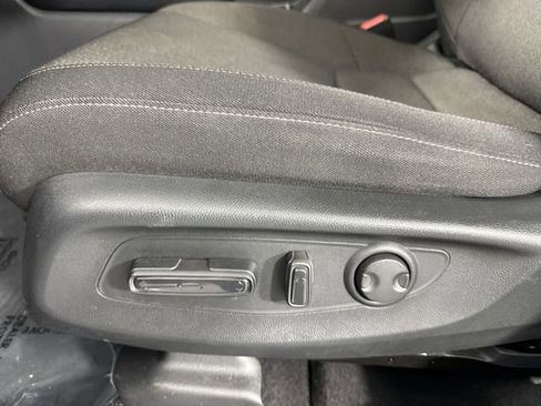 Used 2023 Honda CR-V EX image 23