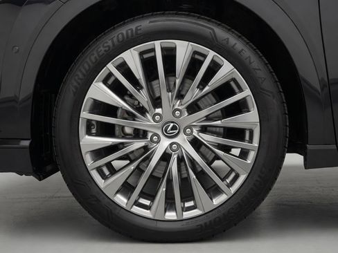 Used 2023 Lexus RX 350 w/ Accessory Package (2T) AWD/4WD image 4