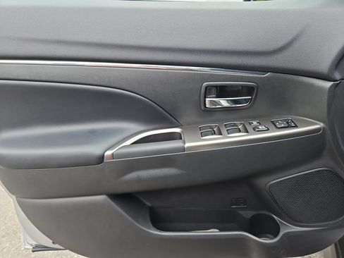 Used 2026 Mitsubishi Outlander Sport SE AWD/4WD image 24