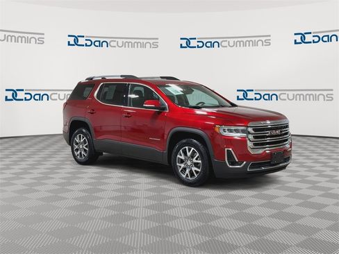 Used 2023 GMC Acadia SLT image 2