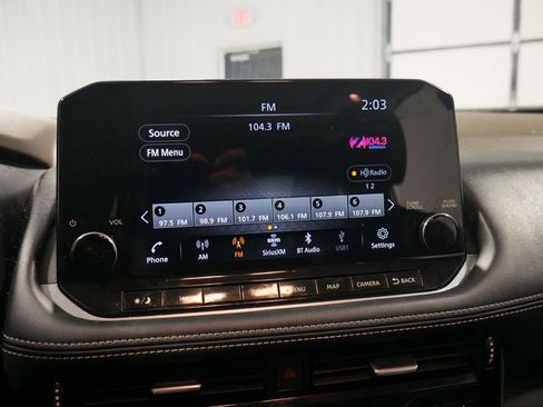 Used 2021 Nissan Rogue SL w/ Premium Package image 21