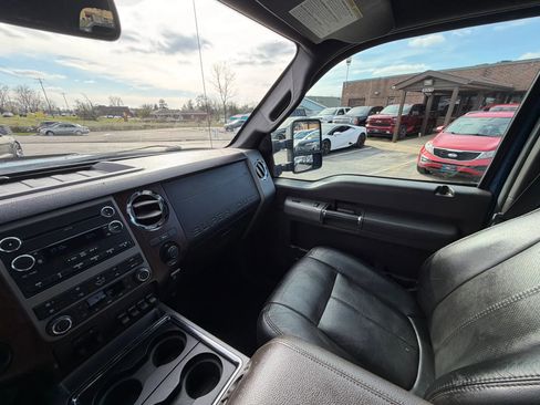 Used 2012 Ford F250 Lariat w/ Chrome Pkg image 20
