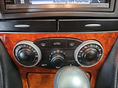 Used 2005 Mercedes-Benz SL 55 AMG image 21