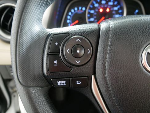 Used 2015 Toyota RAV4 XLE AWD/4WD image 27