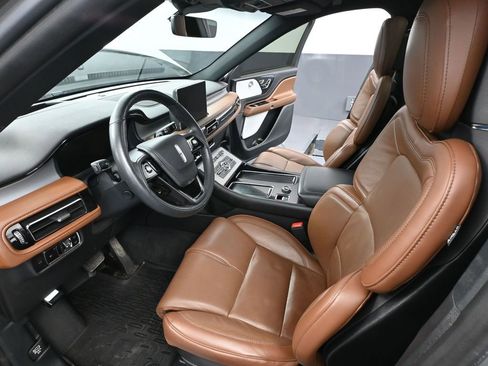 Used 2023 Lincoln Aviator Reserve w/ Equipment Group 201A image 24