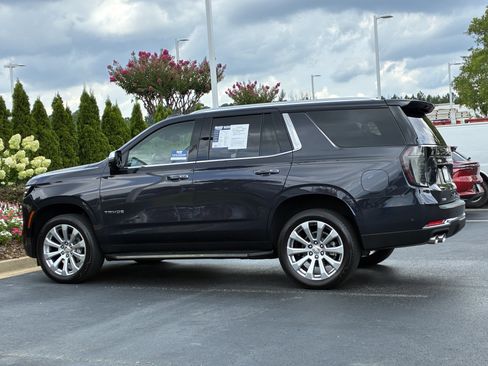 Used 2025 Chevrolet Tahoe Premier w/ Sun And Tow Package AWD/4WD image 9