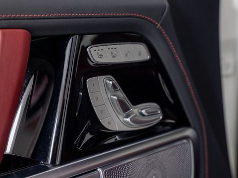 Used 2023 Mercedes-Benz G 550 image 17