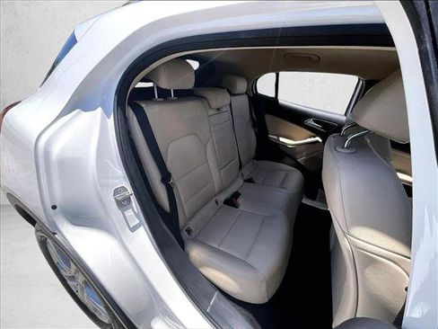 Used 2020 Mercedes-Benz GLA 250 image 27