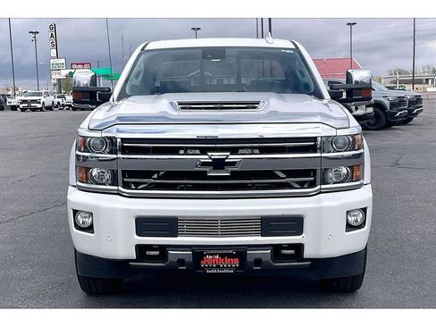 Used 2019 Chevrolet Silverado 3500 High Country w/ Duramax Plus Package image 3