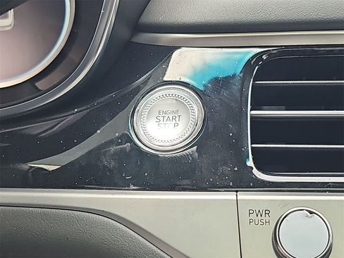 Used 2026 Genesis G70 2.5T Prestige image 24