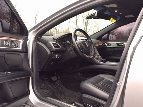 Used 2020 Lincoln MKZ Reserve w/ Elements Package image 30