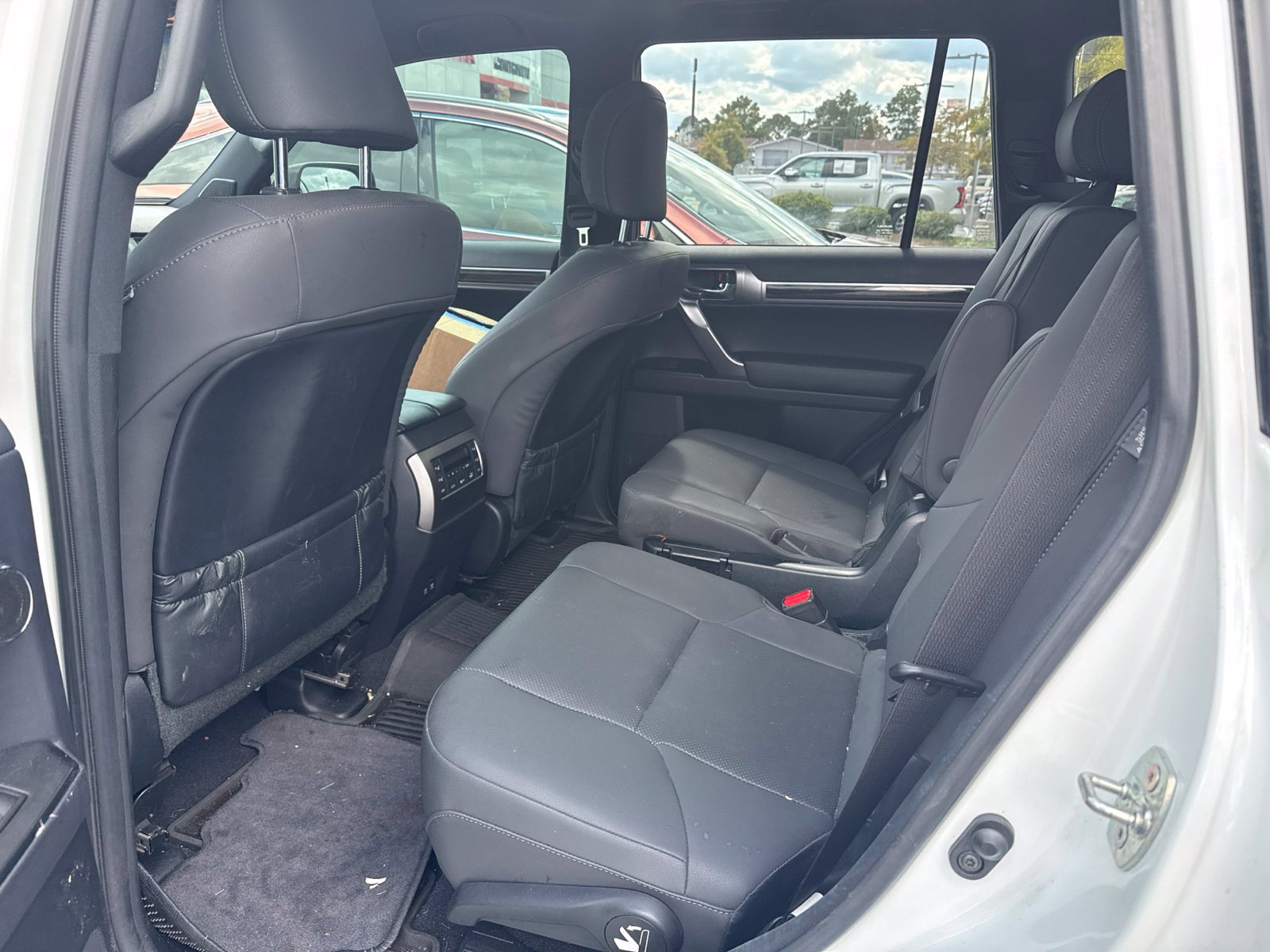 Used 2023 Lexus GX 460 Premium AWD/4WD image 4
